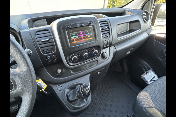 Renault Trafic 2.0 dCi 120 PK / L1H1 / 1e EIG. / 80.067 KM !! / 2x SCHUIFDEUR / TREKHAAK / AIRCO / CRUISE / NAVI