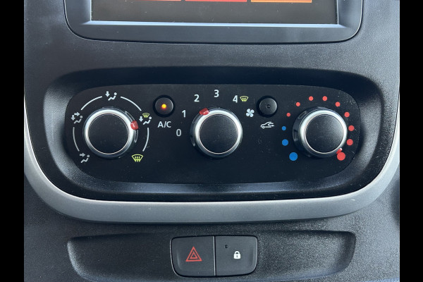 Renault Trafic 2.0 dCi 120 PK / L1H1 / 1e EIG. / 80.067 KM !! / 2x SCHUIFDEUR / TREKHAAK / AIRCO / CRUISE / NAVI