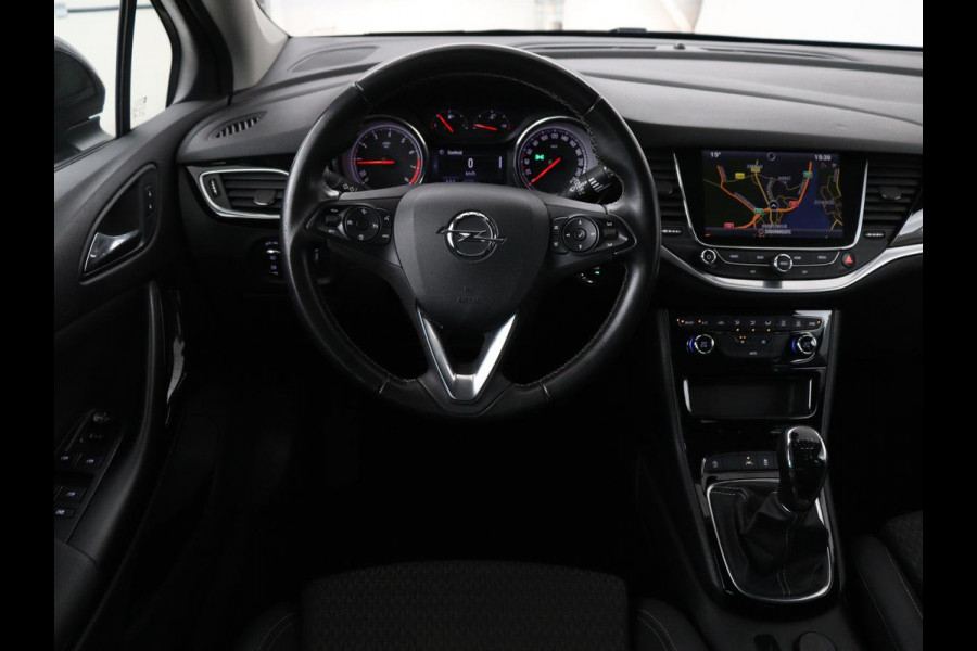Opel Astra 1.0 Turbo Executive | Camera | Carplay | Half leder | Keyless | Navigatie | Dodehoek detectie | Park Assist | Climate control | Bluetooth | Cruise control