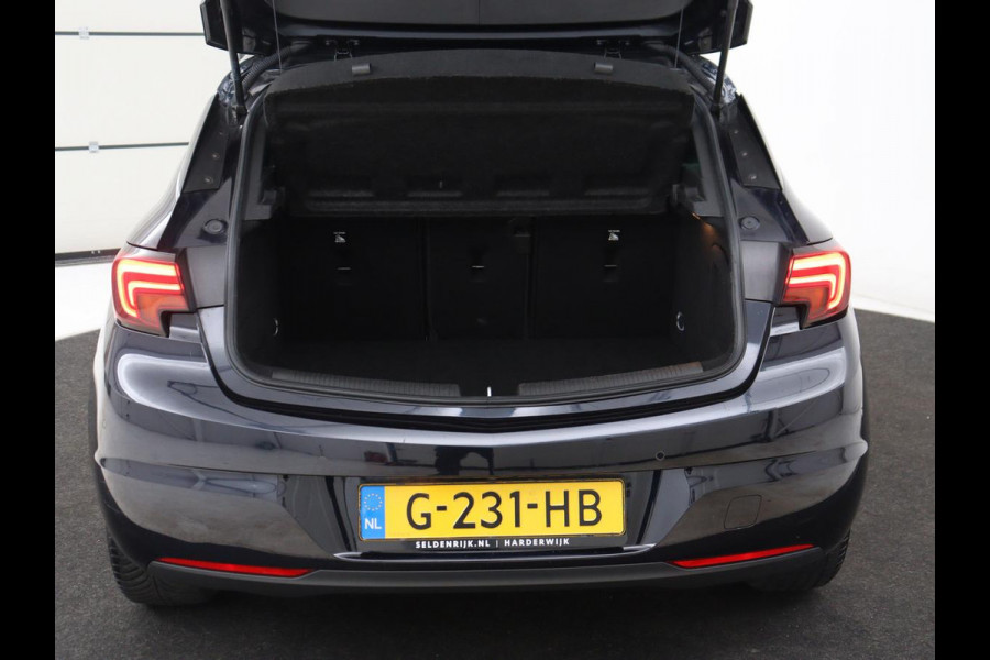 Opel Astra 1.0 Turbo Executive | Camera | Carplay | Half leder | Keyless | Navigatie | Dodehoek detectie | Park Assist | Climate control | Bluetooth | Cruise control