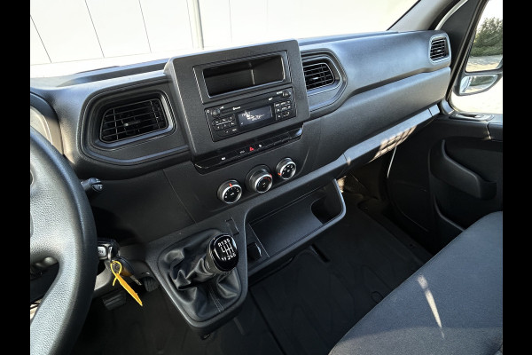 Renault Master T35 2.3 dCi 136 PK / PICK UP / 2.5 T TREKHAAK / 14.149 KM !! / 1e EIG. / AIRCO / BLUETOOTH / 3-ZITS