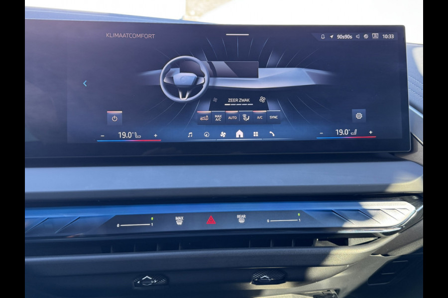 BMW X3 30e xDrive PHEV Fabrieksgarantie mei 2028 SOH 99% Clima Cruise Head-Up Stoelverwarming/ koeling Apple / Android 360 camera