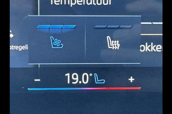 BMW X3 30e xDrive PHEV Fabrieksgarantie mei 2028 SOH 99% Clima Cruise Head-Up Stoelverwarming/ koeling Apple / Android 360 camera