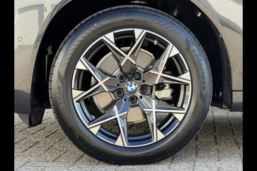 BMW X3 30e xDrive PHEV Fabrieksgarantie mei 2028 SOH 99% Clima Cruise Head-Up Stoelverwarming/ koeling Apple / Android 360 camera