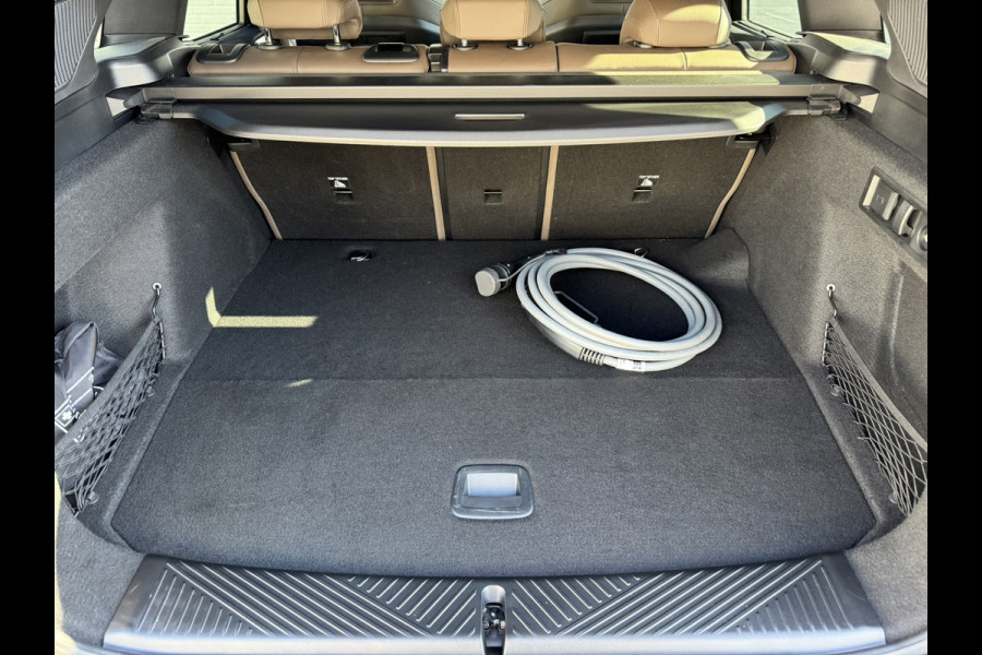 BMW X3 30e xDrive PHEV Fabrieksgarantie mei 2028 SOH 99% Clima Cruise Head-Up Stoelverwarming/ koeling Apple / Android 360 camera