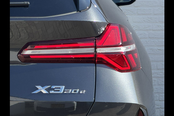 BMW X3 30e xDrive PHEV Fabrieksgarantie mei 2028 SOH 99% Clima Cruise Head-Up Stoelverwarming/ koeling Apple / Android 360 camera