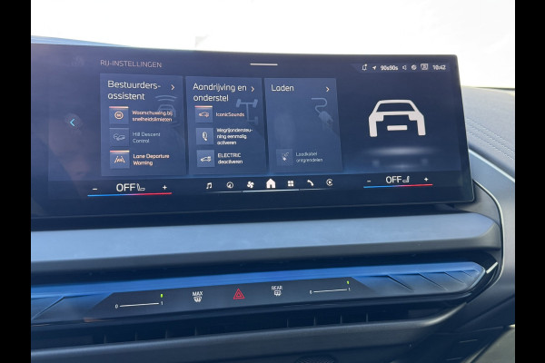 BMW X3 30e xDrive PHEV Fabrieksgarantie mei 2028 SOH 99% Clima Cruise Head-Up Stoelverwarming/ koeling Apple / Android 360 camera