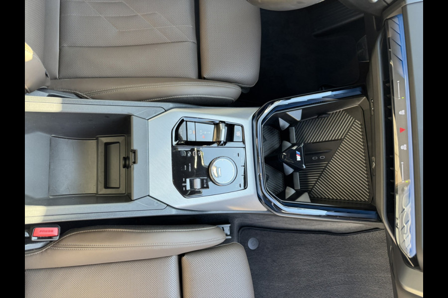 BMW X3 30e xDrive PHEV Fabrieksgarantie mei 2028 SOH 99% Clima Cruise Head-Up Stoelverwarming/ koeling Apple / Android 360 camera