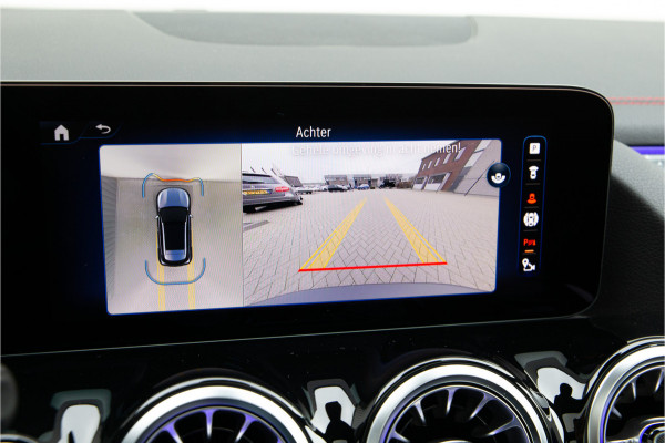 Mercedes-Benz EQA 350 4MATIC AMG Premium, Facelift, Pano, Memory, Distronic 294pk