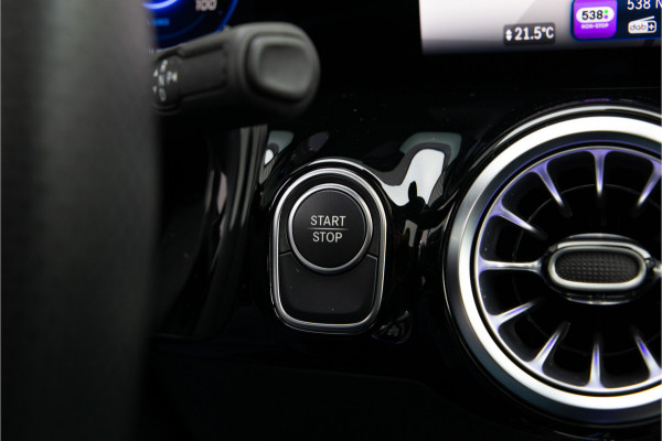 Mercedes-Benz EQA 350 4MATIC AMG Premium, Facelift, Pano, Memory, Distronic 294pk