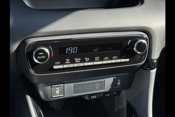 Toyota Yaris 1.5 Hybrid 115 Dynamic | ACC | CarPlay | Camera | LED | Winter-Pakket