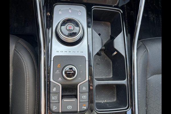 Kia Sorento 1.6 T-GDI Plug-in Hybrid 4WD DynamicPlusLine 7p. | Bellen voor bezichtiging | SCI | Leder |  Afneembare trekhaak | Camera | Bose audio
