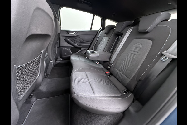 Ford FOCUS Wagon 1.5T 150PK AUT-8 Active X Navi Head-Up Adaptive Cruise Camera Apple Carplay Android Virtual-Cockpit Pdc Ecc Sport Stoelen Busine Elek.Achterklep Privacy Glas Led Isofix Wifi DAB Park-Asist Dodehoek-Asist Lane Assist Virtual Cockpit Keyless 1e Eigenaar Dealeronderhouden orig.NLse auto € 39.000 nieuw!  1.500KG trekvermogen