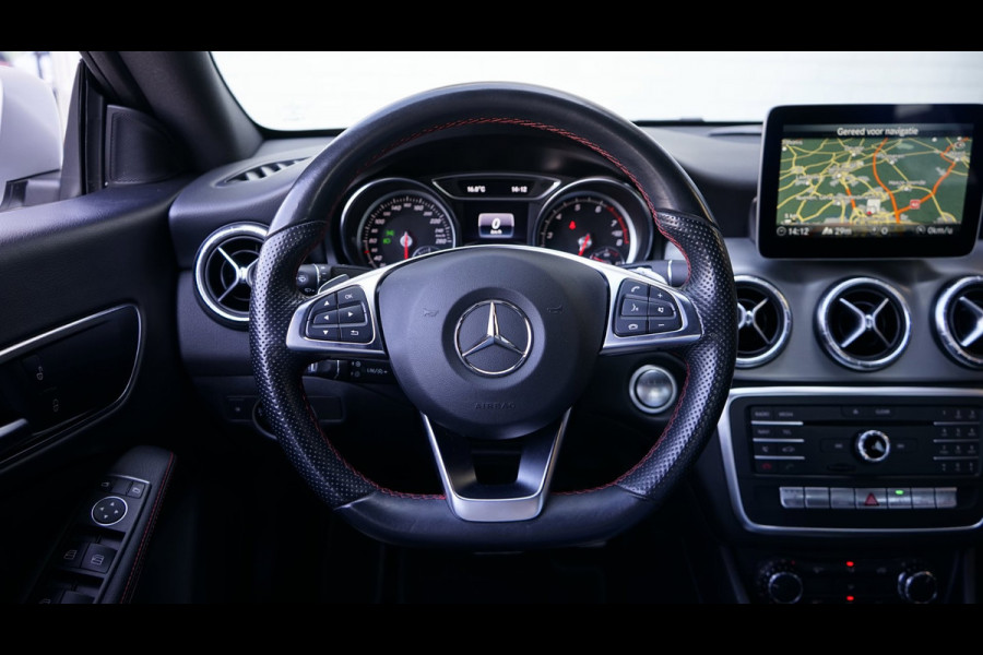 Mercedes-Benz CLA-Klasse 180 AMG AUTOMAAT-ALCANTARA-CAMERA-CRUISE-FULL LED-GROOT NAVIGATIE-KEYLESS-STOELVERWARMING