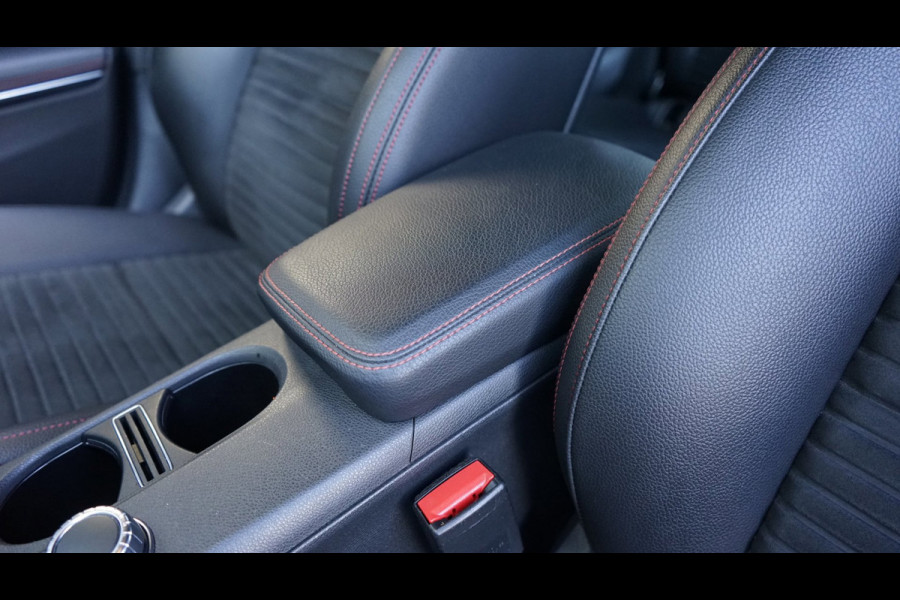 Mercedes-Benz CLA-Klasse 180 AMG AUTOMAAT-ALCANTARA-CAMERA-CRUISE-FULL LED-GROOT NAVIGATIE-KEYLESS-STOELVERWARMING