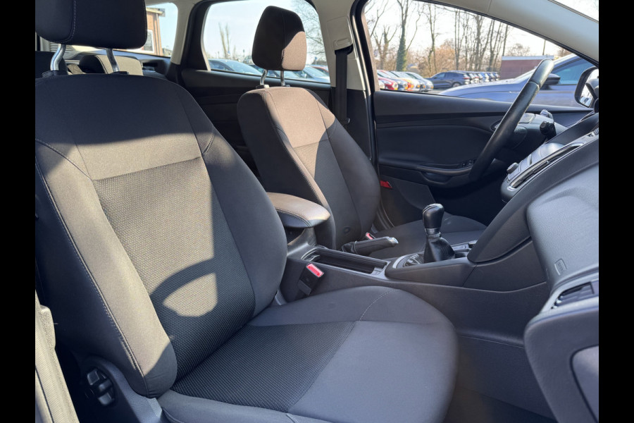 Ford FOCUS Wagon 100PK ECOBOOST BUSINESS EDITION TREKHAAK/NAVI/CARPLAY