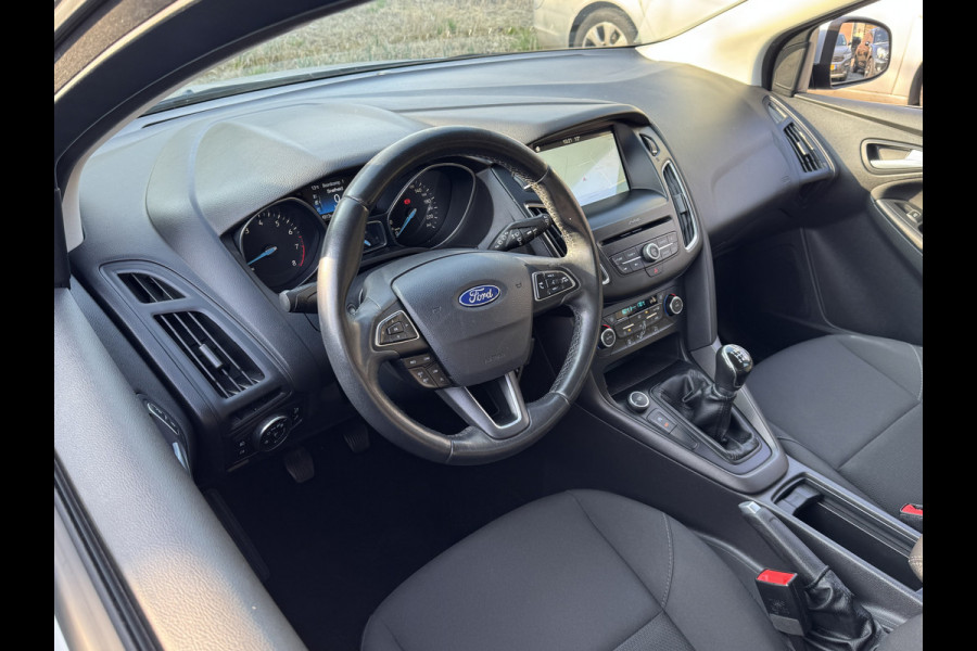 Ford FOCUS Wagon 100PK ECOBOOST BUSINESS EDITION TREKHAAK/NAVI/CARPLAY