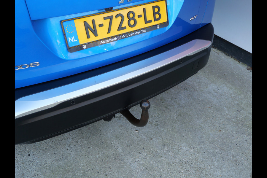 Peugeot e-2008 EV GT-PACK 50 kWh | A.C.C | 3D COCKPIT | TREKHAAK | ALCANTARA LEER!!