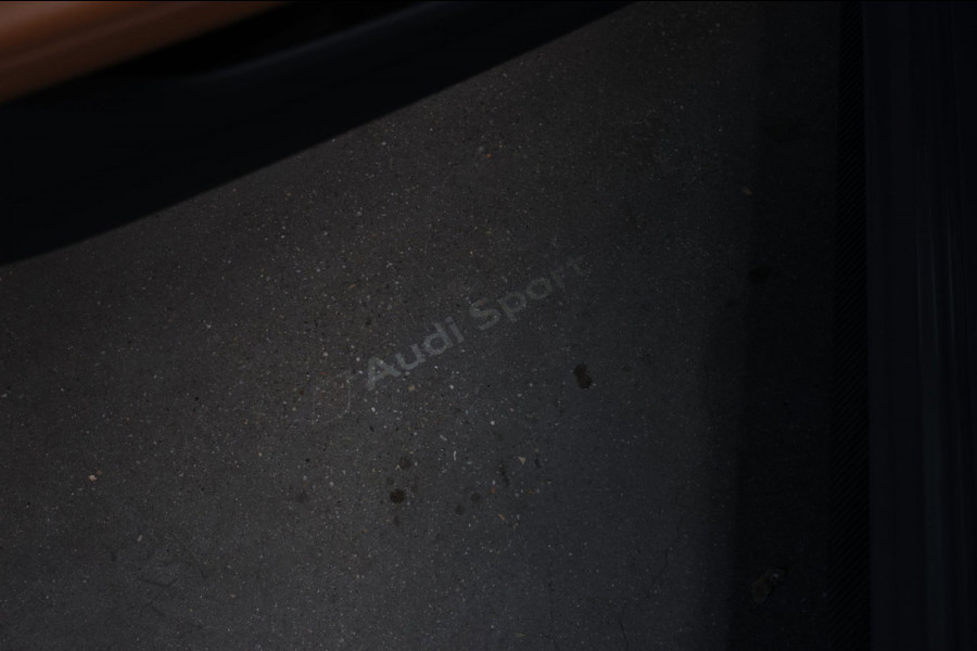 Audi RS6 TFSI Quattro *Keramisch*Carbon*Pano*Indiviual kleur*B&O*