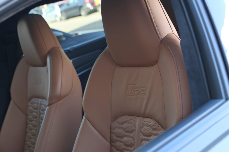 Audi RS6 TFSI Quattro *Keramisch*Carbon*Pano*Indiviual kleur*B&O*