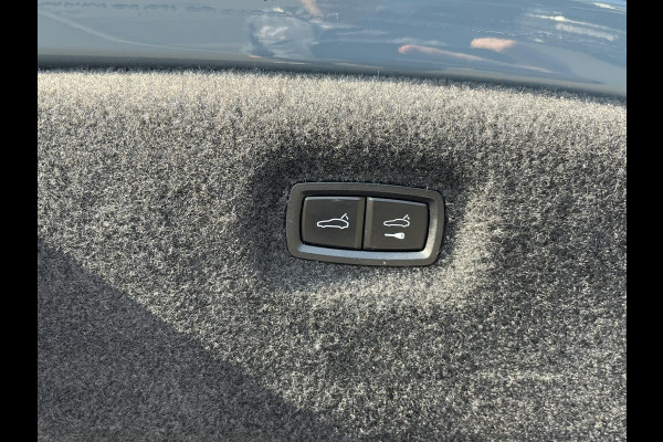 Audi e-tron GT RS 93 kWh 598PK! | SOH 89% | KEMORAGRIJS| STOELVERWARMING| ACHTERBANK VERWARMD| BANG & OLUFSEN| MATRIX LASER | DODE HOEK| PANORAMADAK| 360 CAMERA| HEAD-UP DISPLAY | NACHTZICHT ASSISTENT