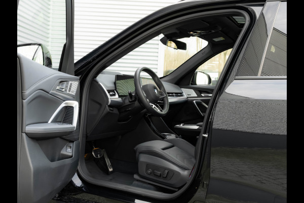 BMW X1 sDrive20i M-Sport Pro - Pano - Memoryzetel - ACC - Head-up - Harman Kardon