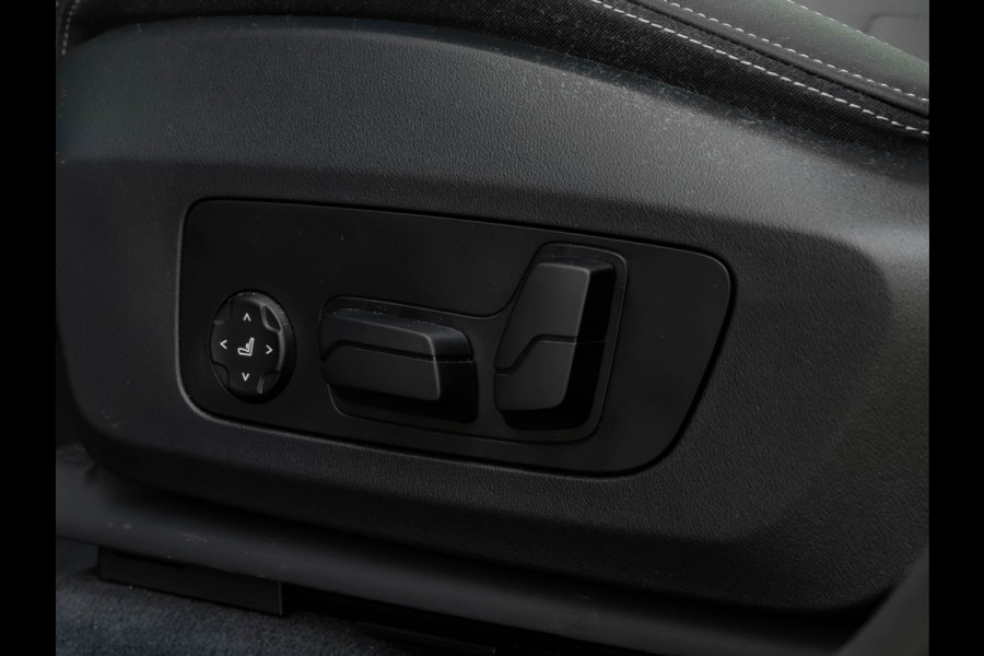 BMW X1 sDrive20i M-Sport Pro - Pano - Memoryzetel - ACC - Head-up - Harman Kardon