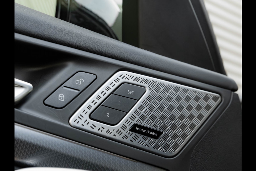 BMW X1 sDrive20i M-Sport Pro - Pano - Memoryzetel - ACC - Head-up - Harman Kardon