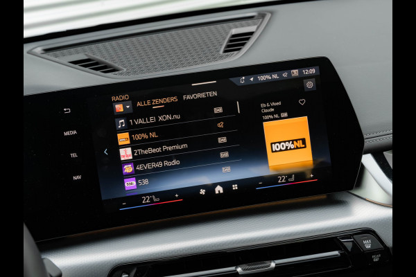 BMW X1 sDrive20i M-Sport Pro - Pano - Memoryzetel - ACC - Head-up - Harman Kardon