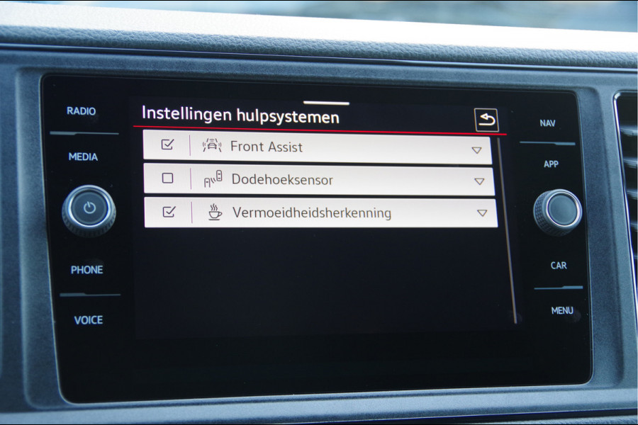 MAN TGE 3.140 35 2.0 L3H2 140PK AUT. LED, TREKHAAK, CAMERA, APPLE CARPLAY/ANDROID AUTO, CRUISE, VOORRUIT VERWARMING