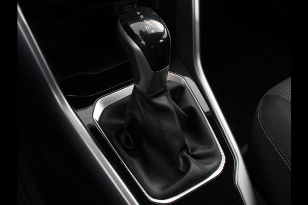 Volkswagen T-Roc 1.5 TSI 150pk DSG Life | Navigatie | Apple Carplay/Android Auto | Adaptive Cruise Control | Trekhaak | Parkeersensoren | Stoelverwarming | Ledverlichting | Getinte ramen | Climate Control |