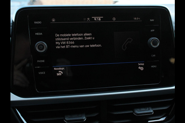 Volkswagen T-Roc 1.5 TSI 150pk DSG Life | Navigatie | Apple Carplay/Android Auto | Adaptive Cruise Control | Trekhaak | Parkeersensoren | Stoelverwarming | Ledverlichting | Getinte ramen | Climate Control |