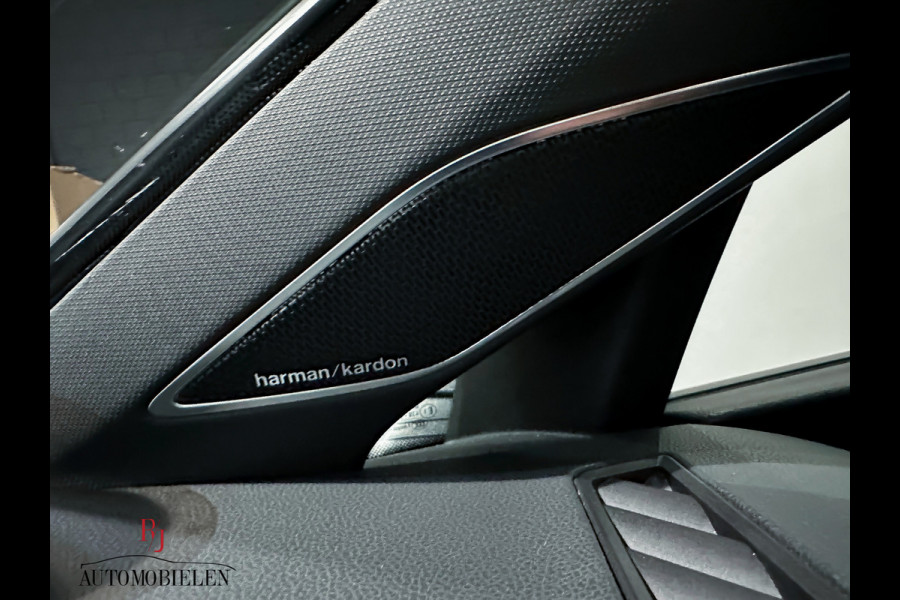 Volkswagen Golf 8 R 2.0 TSI 4MOTION 320PK Akrapovic|Leder|HUD|Harman/Kardon|Full Option