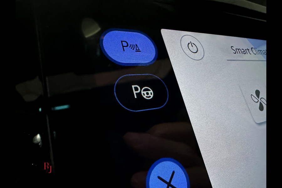 Volkswagen Golf 8 R 2.0 TSI 4MOTION 320PK Akrapovic|Leder|HUD|Harman/Kardon|Full Option