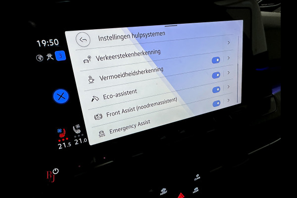 Volkswagen Golf 8 R 2.0 TSI 4MOTION 320PK Akrapovic|Leder|HUD|Harman/Kardon|Full Option