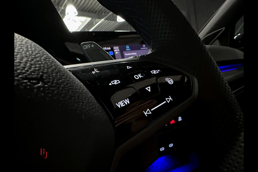Volkswagen Golf 8 R 2.0 TSI 4MOTION 320PK Akrapovic|Leder|HUD|Harman/Kardon|Full Option