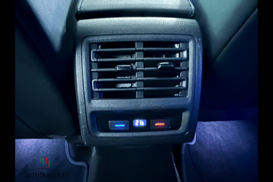 Volkswagen Golf 8 R 2.0 TSI 4MOTION 320PK Akrapovic|Leder|HUD|Harman/Kardon|Full Option