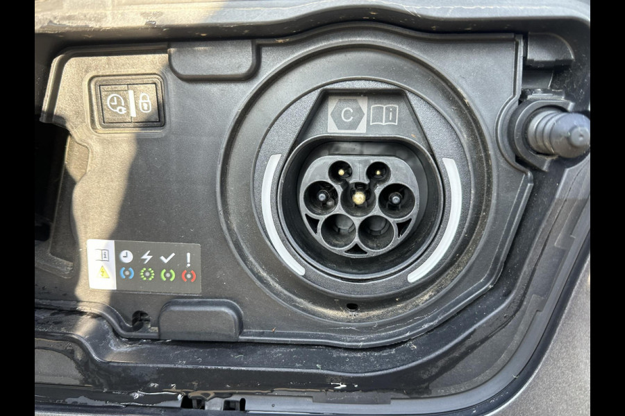 Peugeot 3008 1.6 HYbrid 225 GT PHEV| BLACK OPTIC| ELEK. STOEL + MEMORY| MASSAGESTOELEN| FOCAL AUDIO| STOELVERWARMING| CAMERA VOOR+ ACHTER| ADAPTIVE CRUISE CONTROL| DODE HOEK SENSOR| ELEK. ACHTERKLEP