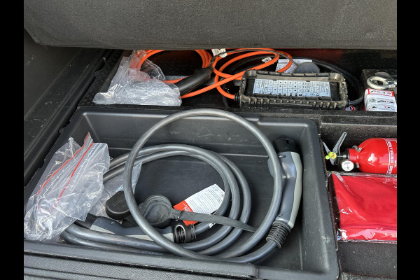 Peugeot 3008 1.6 HYbrid 225 GT PHEV| BLACK OPTIC| ELEK. STOEL + MEMORY| MASSAGESTOELEN| FOCAL AUDIO| STOELVERWARMING| CAMERA VOOR+ ACHTER| ADAPTIVE CRUISE CONTROL| DODE HOEK SENSOR| ELEK. ACHTERKLEP