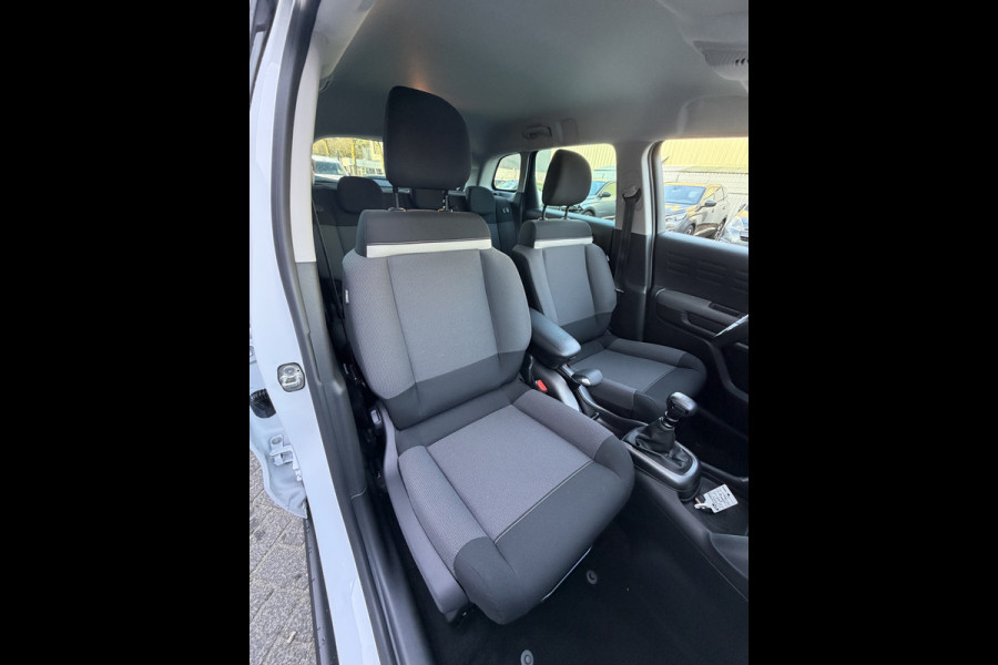 Citroën C3 Aircross 110pk Shine (Camera - Keyless Entry - HiFi - Parkeersensoren V+A - 17"incl 4S - Automatische Airco - Navigatie - Apple Carplay)