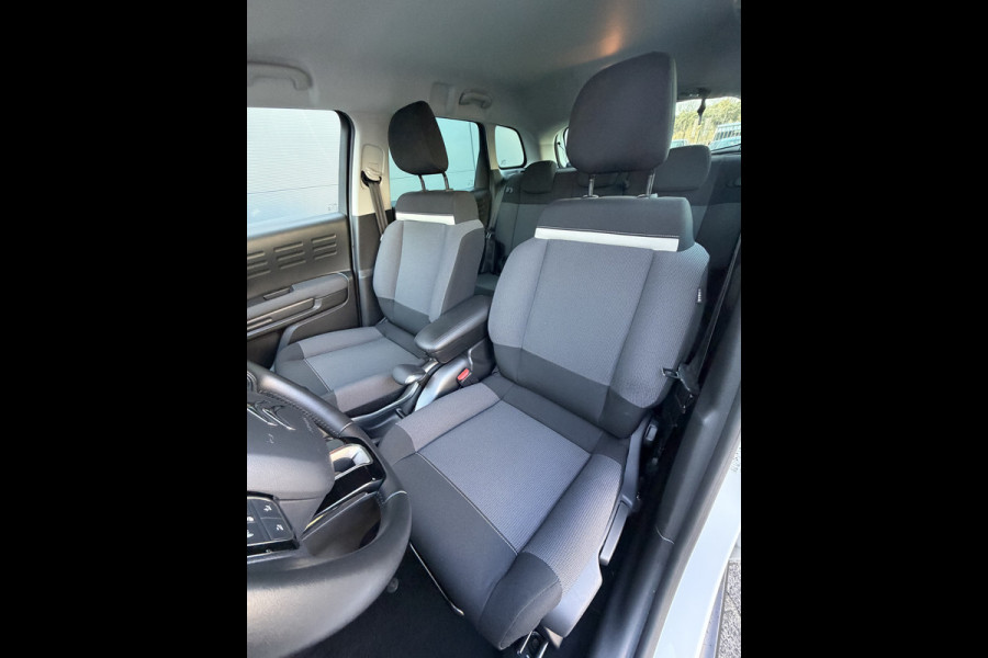 Citroën C3 Aircross 110pk Shine (Camera - Keyless Entry - HiFi - Parkeersensoren V+A - 17"incl 4S - Automatische Airco - Navigatie - Apple Carplay)