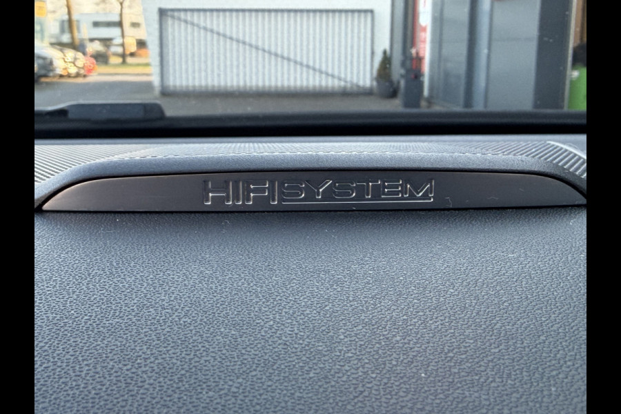 Citroën C3 Aircross 110pk Shine (Camera - Keyless Entry - HiFi - Parkeersensoren V+A - 17"incl 4S - Automatische Airco - Navigatie - Apple Carplay)