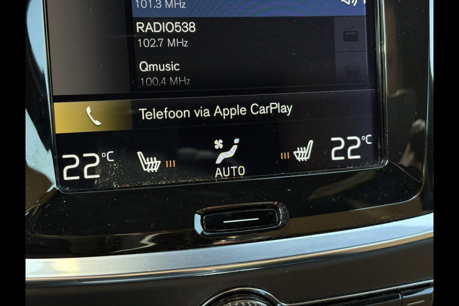 Volvo V60 2.0 T4 Momentum Pro |1e Eigenaar | Leder, Navi, Camera, Stoelverw., El. A.klep | Polestar Engineered |Dealeronderhouden|