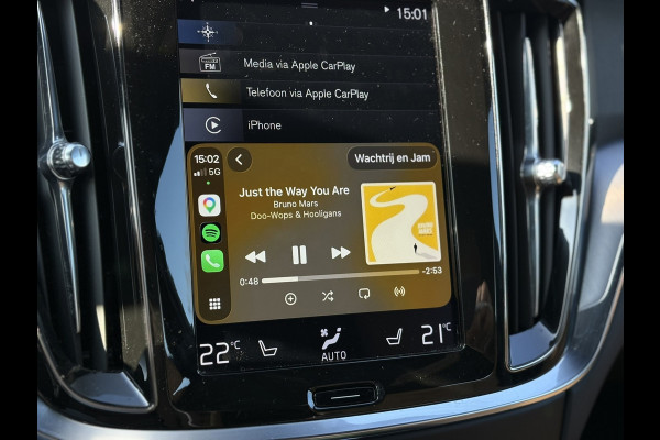 Volvo V60 2.0 T4 Momentum Pro |1e Eigenaar | Leder, Navi, Camera, Stoelverw., El. A.klep | Polestar Engineered |Dealeronderhouden|