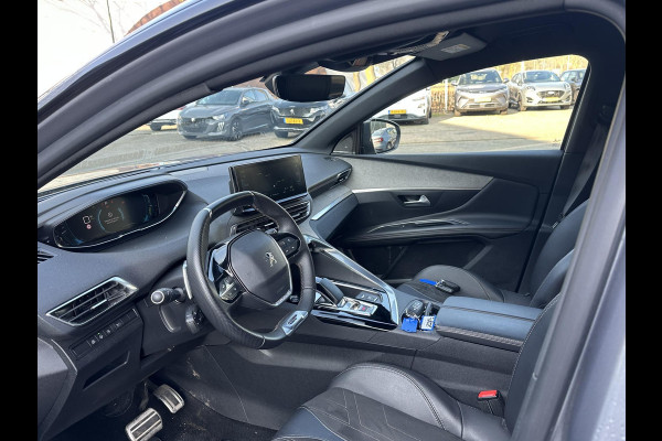 Peugeot 3008 1.6 HYbrid 225 GT PHEV | BLACK OPTIC| FOCAL AUDIO| STOELVERWARMING| CAMERA VOOR+ ACHTER| ADAPTIVE CRUISE CONTROL| DODE HOEK SENSOR| ELEK. ACHTERKLEP| STANDKACHEL
