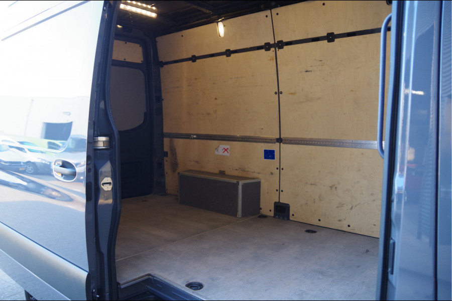 Mercedes-Benz Sprinter 316 2.2 CDI L2H2 AUT. LED, TREKHAAK, STANDKACHEL, STOELVERWARMING, CAMERA, CRUISE, GEVEERDE STOEL