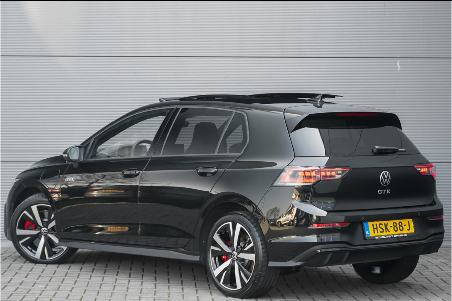 Volkswagen Golf 1.5 eHybrid GTE Pano Matrix ACC HUD Trekhaak Sfeerverlichting