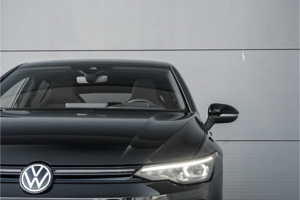 Volkswagen Golf 1.5 eHybrid GTE Pano Matrix ACC HUD Trekhaak Sfeerverlichting