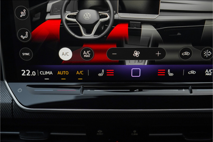 Volkswagen Golf 1.5 eHybrid GTE Pano Matrix ACC HUD Trekhaak Sfeerverlichting