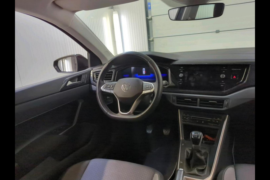 Volkswagen Polo 1.0 TSI Life Business Airco ECC Navi Carplay Adaptive Cruise Control LM Velgen PDC VA+Camera Stoelverwarming Full LED